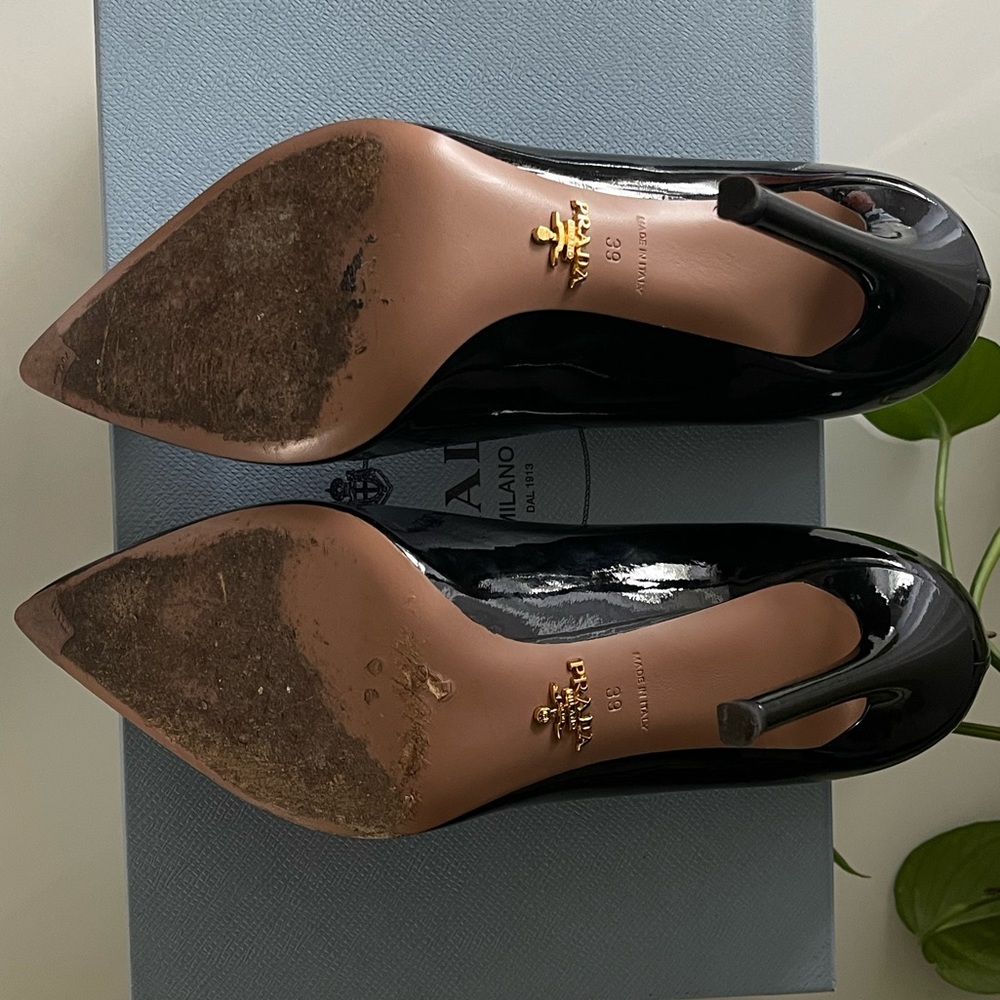 Prada Pumpsđź–¤ - Picture 7 of 7